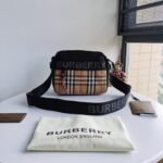 Burberry'new men's camera bag