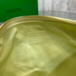 Bottega Venetanew Jodie (sheepskin) handbag crossbody bag - Image 8