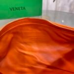 Bottega Veneta new Jodie (sheepskin) handbag crossbody bag - Image 9