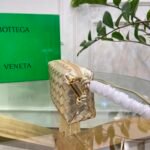 Bottega Venetaweaving small square bags - Image 2