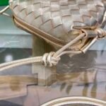 Bottega Venetaweaving small square bags - Image 6