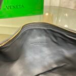 Bottega Veneta new Jodie (sheepskin) handbag crossbody bag - Image 9