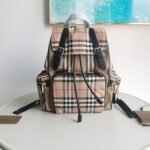 Burberry The military backpack