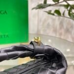 Bottega Venetahandbag - Image 3