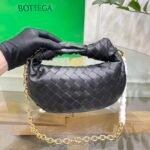 Bottega Venetahandbag - Image 6