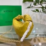 Bottega Venetahandbag - Image 2