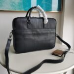 Burberry new exquisite briefcase - Image 3