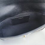 Burberry's new retro plaid small bag - Image 9