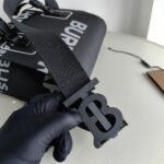 Burberry  crossbody bag. messenger bag - Image 8