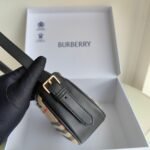 Burberry underarm bag - Image 3