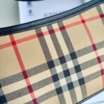 Burberry underarm bag - Image 6