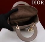 Dior M0538 Lady Diana Four Grid Sheepskin - Image 5