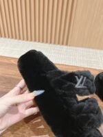 Brand new Lv brand wool electric embroidered platform slippers - Image 7