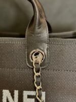 Chanel shopping bag - Image 5