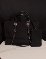 Chanel shopping bag - Image 9