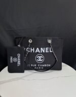 Chanel shopping bag - Image 2