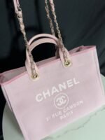Chanel shopping bag - Image 3
