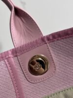 Chanel shopping bag - Image 4