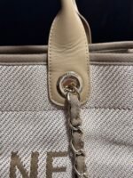 Chanel shopping bag - Image 6