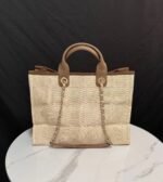 Chanel shopping bag - Image 2