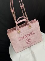 Chanel shopping bag - Image 9