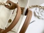Chanel beach bag - Image 4