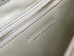 Bottega Veneta, woven crossbody bag - Image 9