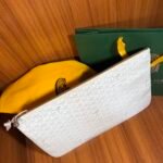 GOYARD toiletry kitbag - Image 5