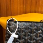 GOYARD toiletry kitbag - Image 2