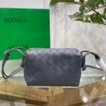 Bottega Venetaweaving small square bags