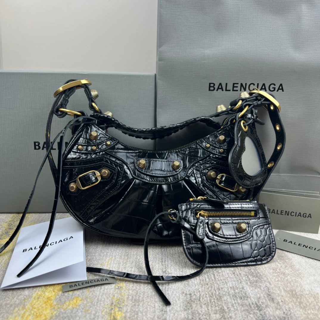 i1654004234_6919_0.jpg Balenciaga underarm bag - Image 1
