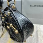Balenciaga underarm bag - Image 3