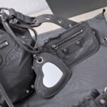 Balenciaga new small water bucket machine bag - Image 8