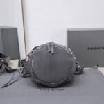 Balenciaga new small water bucket machine bag - Image 4