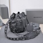 Balenciaganew small water bucket machine bag