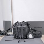 Balenciaganew small water bucket machine bag - Image 5