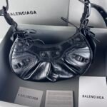 Balenciaga underarm bag - Image 5