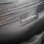 Balenciaga underarm bag - Image 8
