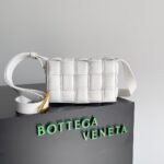 Bottega Veneta, mini shoulder bag