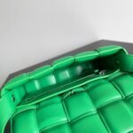 Bottega Veneta, mini shoulder bag - Image 7