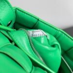 Bottega Veneta, mini shoulder bag - Image 8