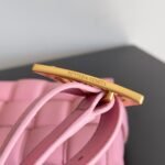 Bottega Veneta, mini shoulder bag - Image 4