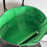 Bottega Venetahandbag - Image 9