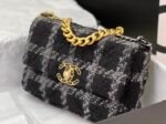 Chanel velvet clutch bag - Image 2