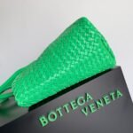 Bottega Veneta Classic handbag - Image 3