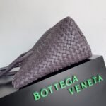 Bottega Veneta (Large 51cm)  Classic handbag - Image 4