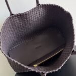 Bottega Veneta (Large 51cm)  Classic handbag - Image 9