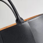 Bottega Veneta Tote bag - Image 3