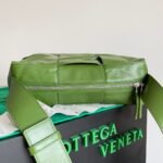 Bottega Venetacamera bag - Image 4