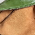 Bottega Venetacamera bag - Image 8